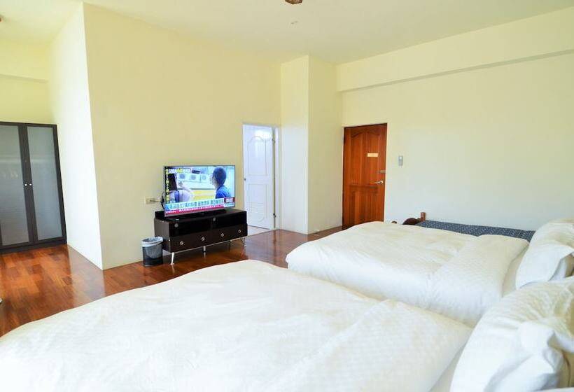 پانسیون Star House 101