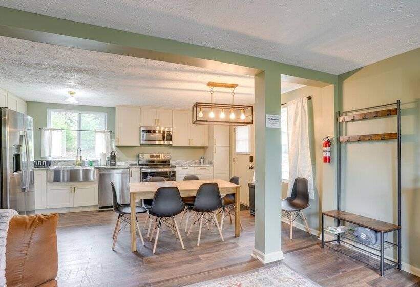 Serene Roseland Retreat Near Wintergreen Resort!