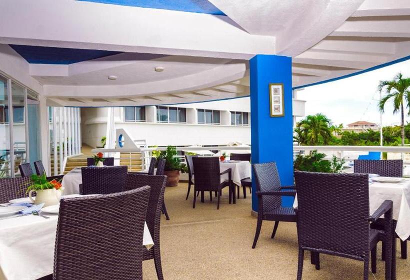 Aquarius Hotel Boutique