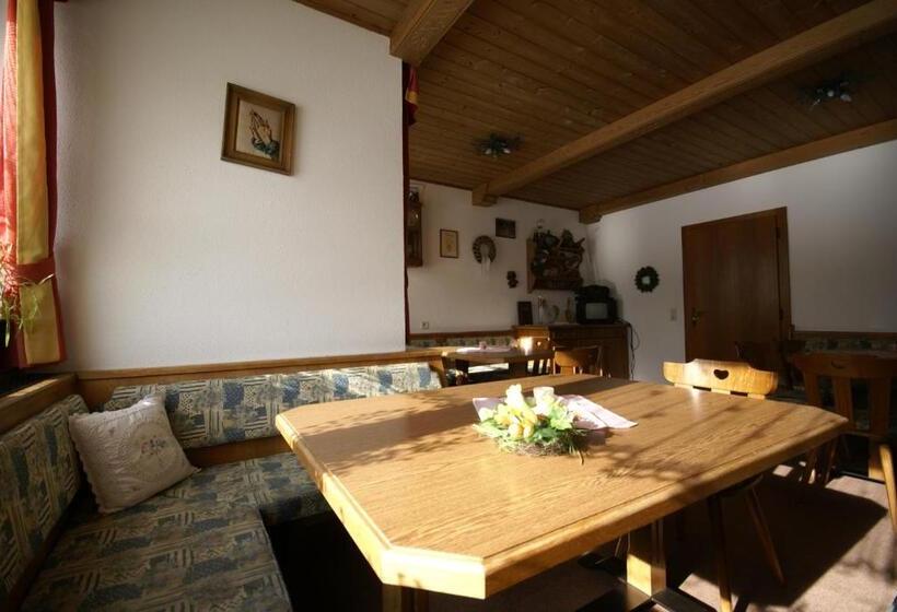 Bed and Breakfast Haus Oblasser