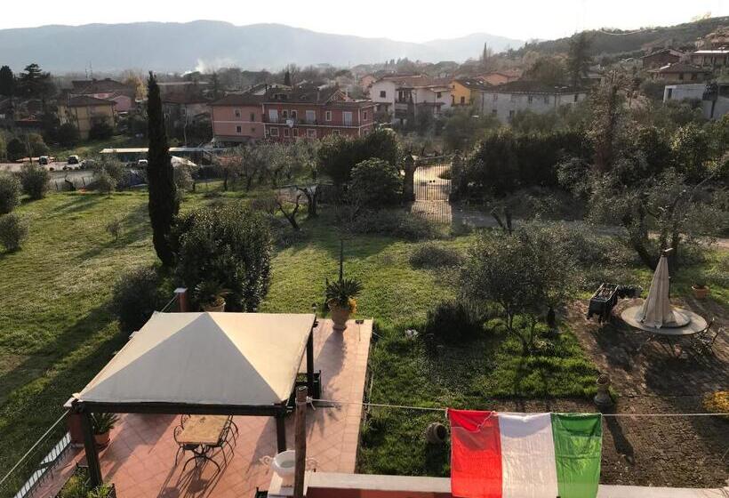تختخواب و صبحانه Il Giardino Delle Esperidi