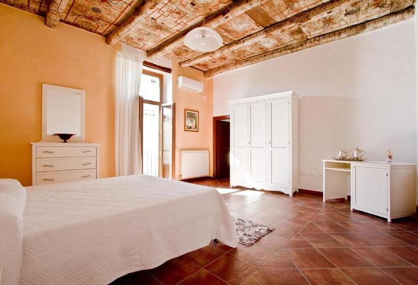 ベッドアンドブレックファースト Ospitalità Don Carlo