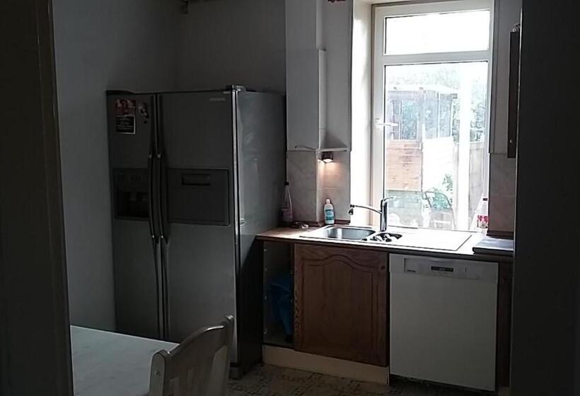 بنسيون Rundvejen Guest House