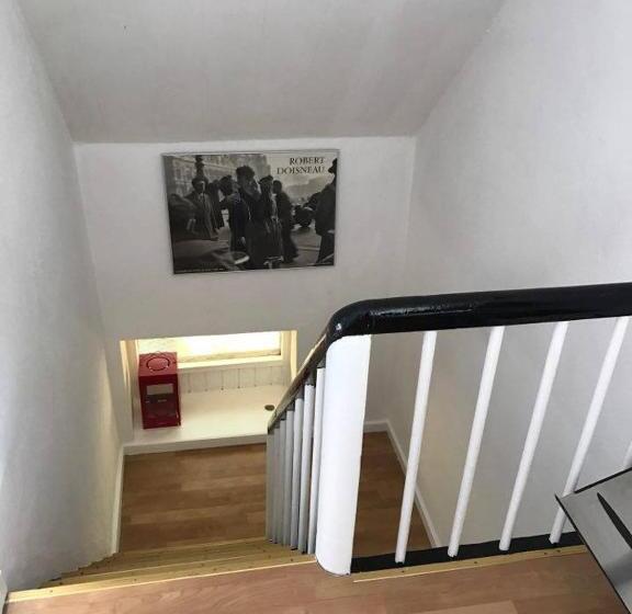 بنسيون Rundvejen Guest House