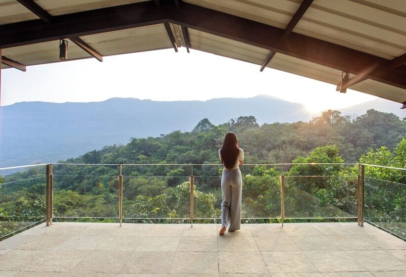 منتجع Dharana At Shillim A Luxury Wellness Retreat