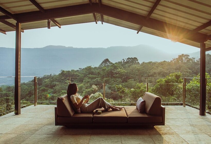 منتجع Dharana At Shillim A Luxury Wellness Retreat