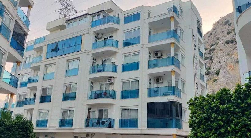 Konyaalti Suite