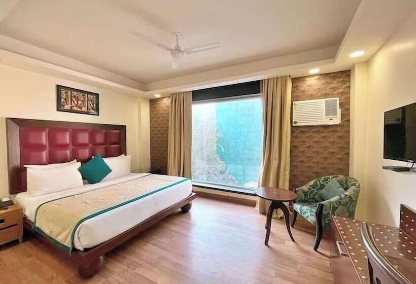 هتل The Orion Premium Suites