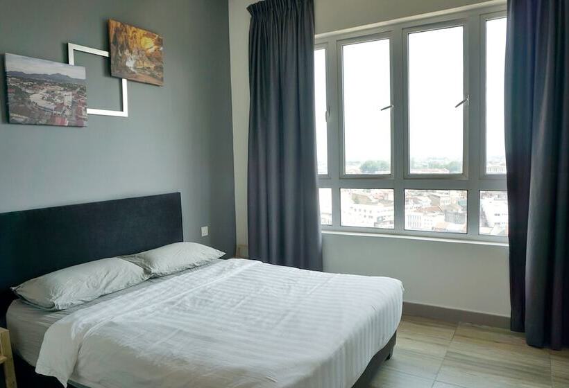 هتل The Octagon Premium Suite   Ipoh