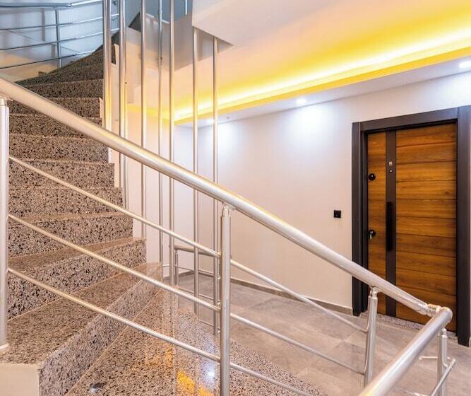 Brandhill Airport Suites