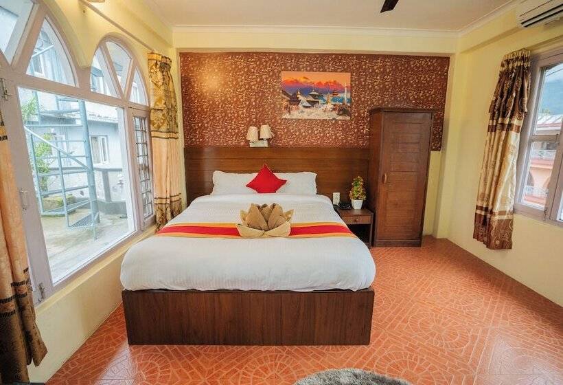 هتل Nomad Inn