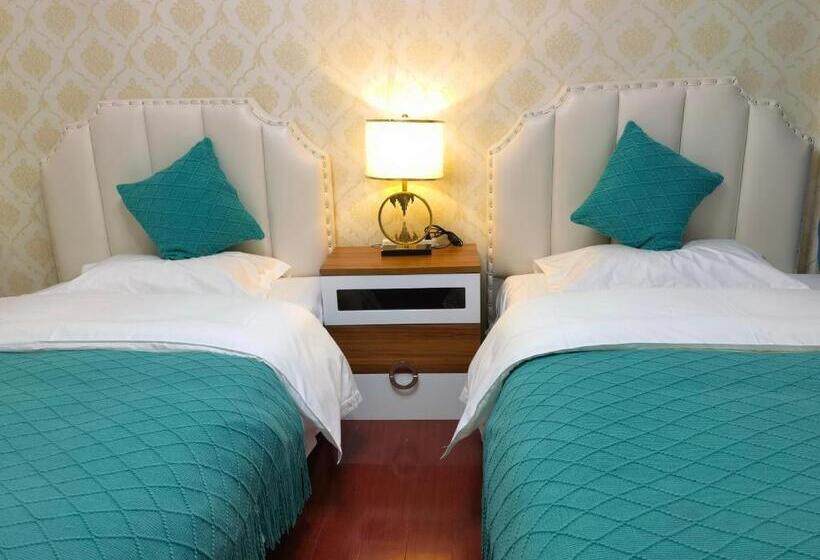 Albergue Mama Naxi Guesthouse