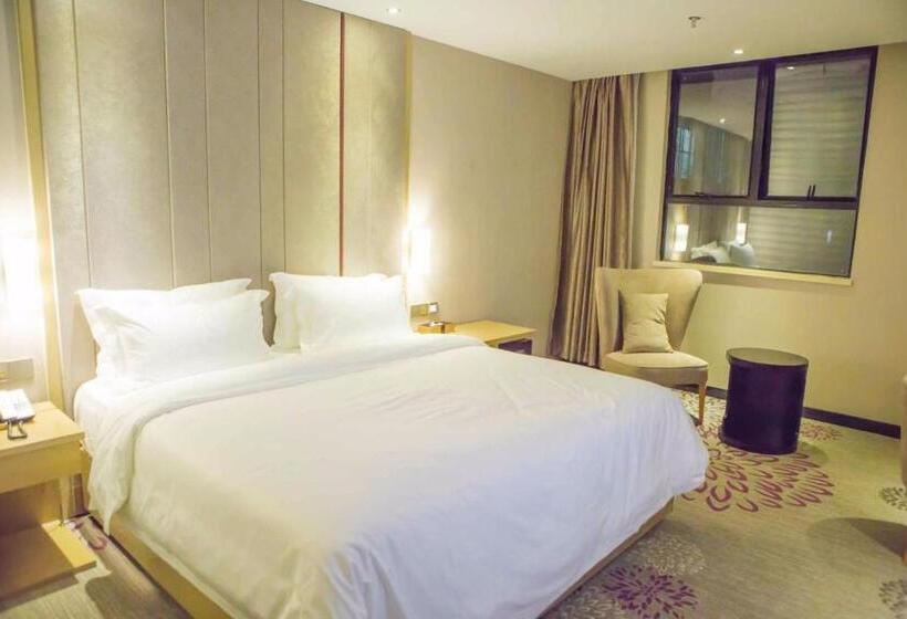 Lavande Hotel Shantou Chenghai Branch