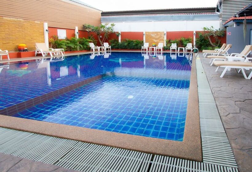 فندق Valhalla Pattaya