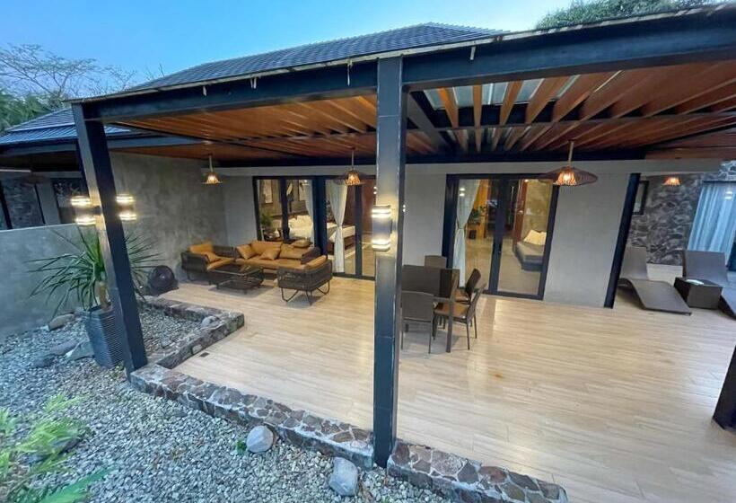 منتجع Villas At Caza Del Mar