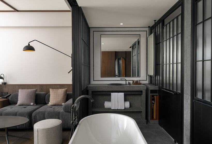 هتل Flow And Co. Qingdao, Autograph Collection