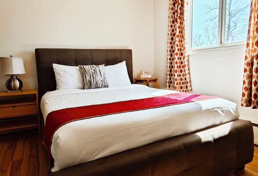 بنسيون Andy S Blue House