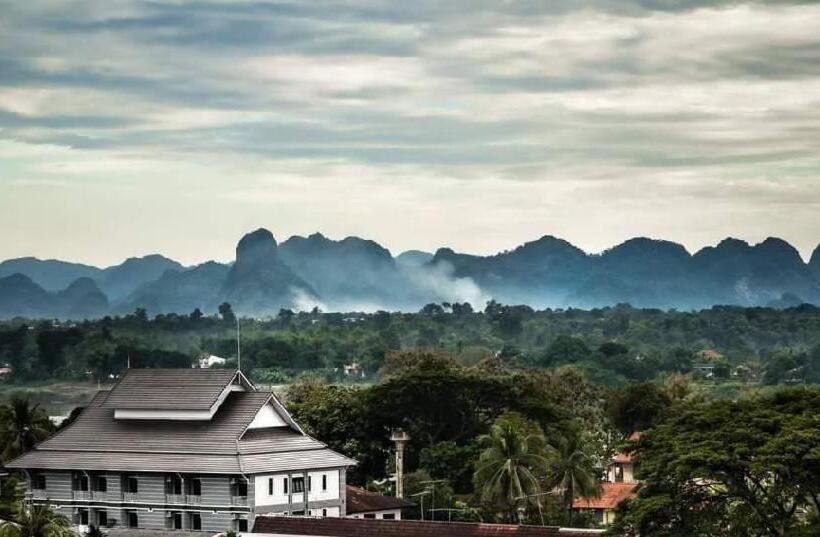 هتل โรงแรม ไอยรา ริเวอร์ไรน์ นครพนม