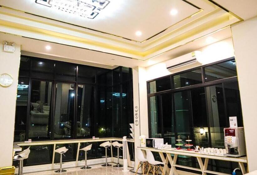 هتل โรงแรม ไอยรา ริเวอร์ไรน์ นครพนม