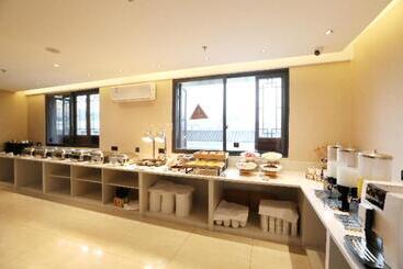 هتل City Comfort Inn Enshi Nver Town