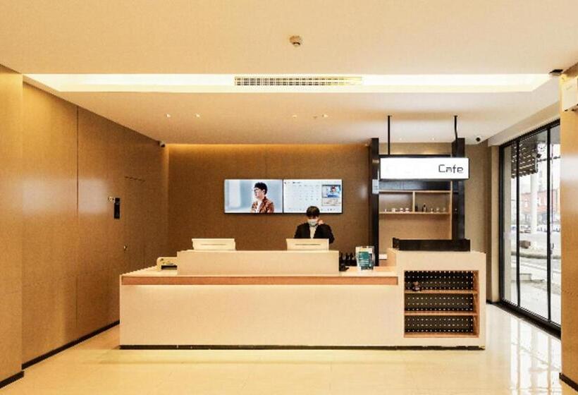 Отель City Comfort Inn Luohe Huanghe Plaza