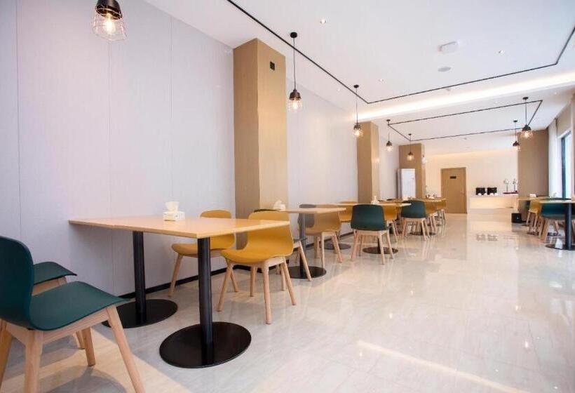 호텔 City Comfort Inn Yichang Zigui Three Gorges Dam Binhu