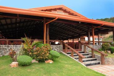 هتل Sea Spring Resort