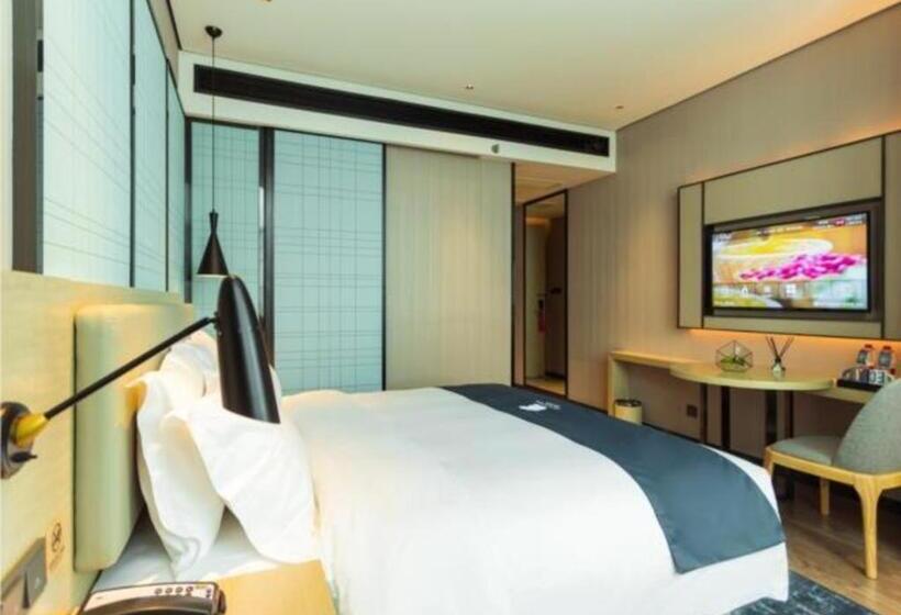 Echarm Hotel Qujing High Speed Railway Station 1st Wuguan Center