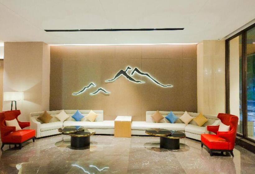 Echeng Hotel Hezhou Shizheng Square