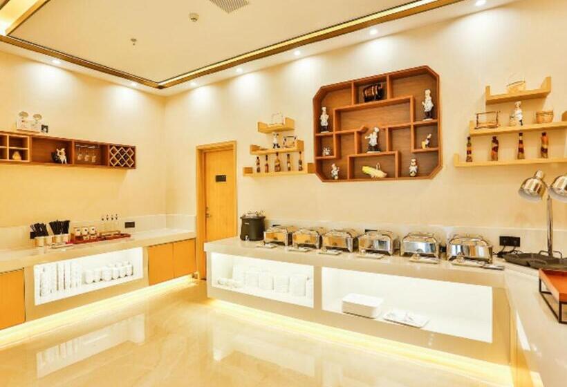 호텔 City Comfort Inn Yidu Three Gorges Qianguqing Wanda Plaza