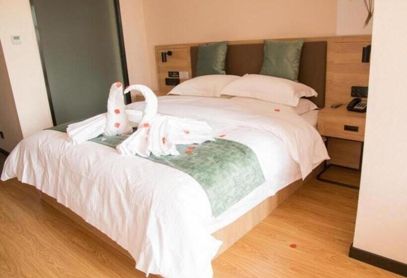 호텔 Green Tree Inn Express Inner Mongolia Tongliao Zalute Qi Lubei Town People S Hospital
