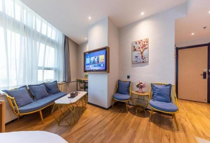 בית מלון כפרי Greentree Inn Express Lanzhou West Passenger Station Lanzhou Center