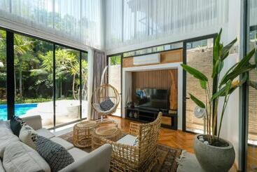 هتل Inara Villa