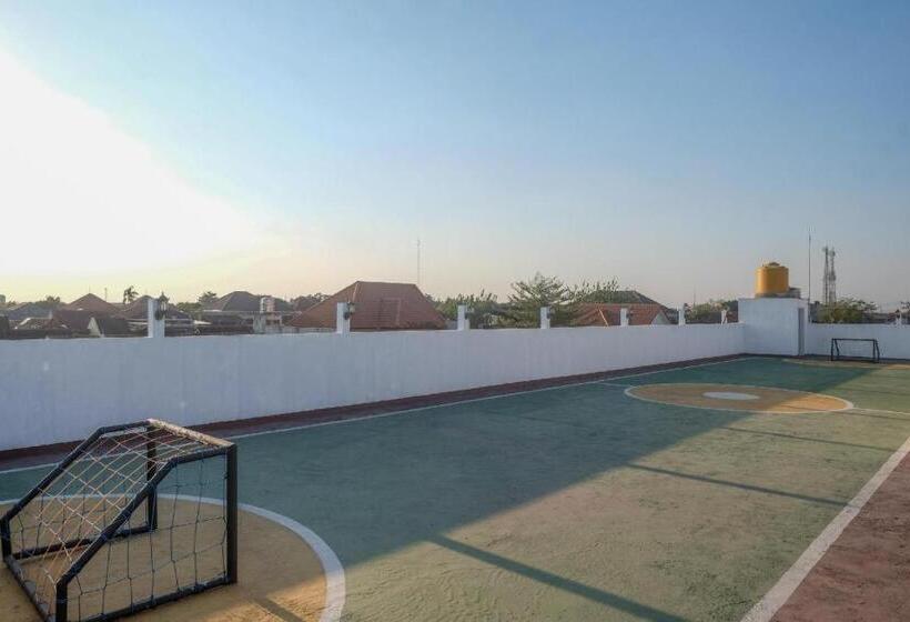 هتل Urbanview Syariah Wisma Nabil Solo