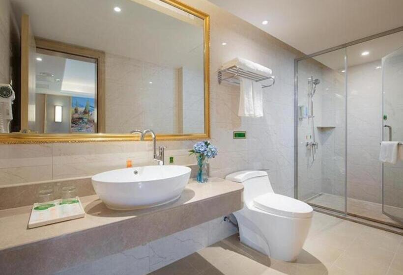 Vienna Hotel Ganzhou Nankang District Center