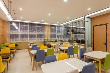 Chonpines Hotel Jining Quanmin Fitness Plaza