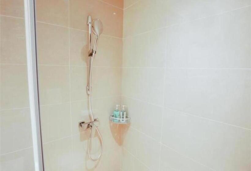 Отель City Comfort Inn Honghu Avenue