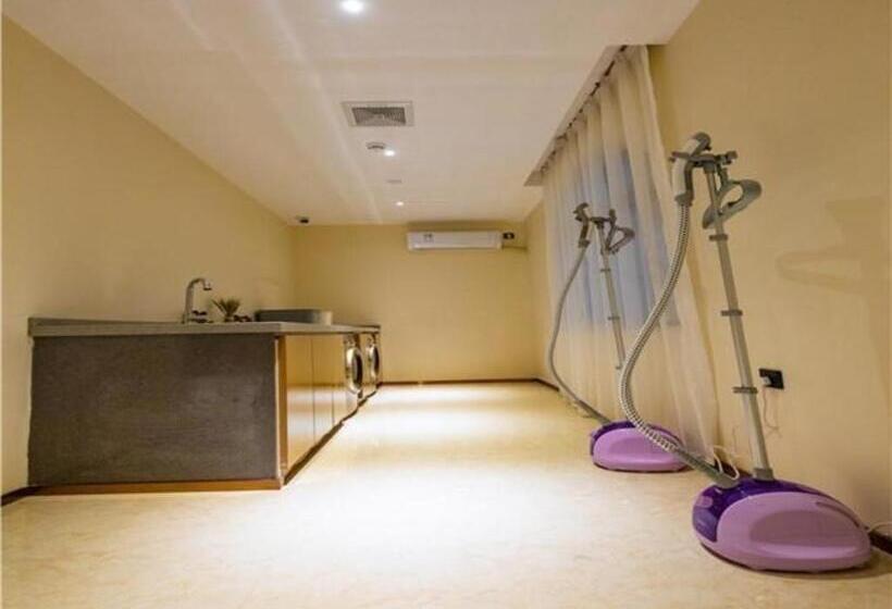 Отель City Comfort Inn Maoming Shuidong Wanda Plaza Government