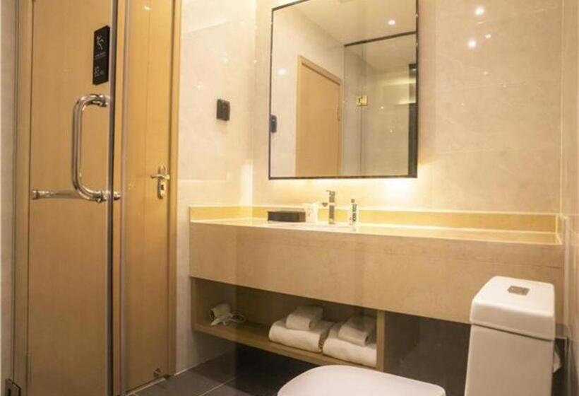 Отель City Comfort Inn Maoming Xinyi Donghuicheng