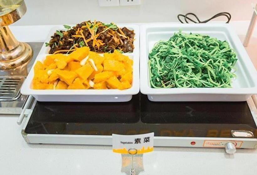 酒店 City Comfort Inn Zhanjiang Wuchuan Aoyuan Plaza