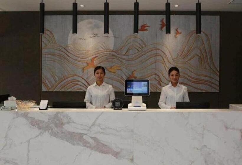 ホテル Jinjiang Inn Select Heze Wanxiang Plaza Guiling Road