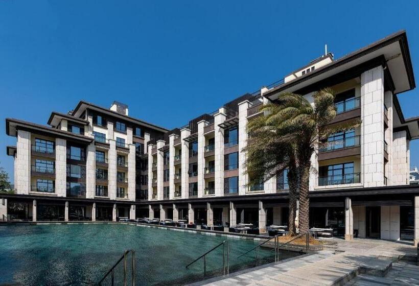 فندق Lujiang Mega