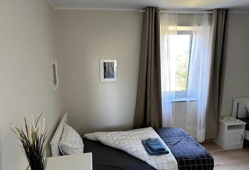 ユースホステル Deluxe Double Rooms Helfant Luxembourg