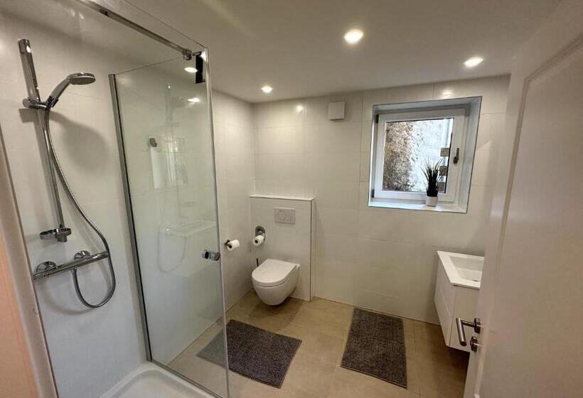 ユースホステル Deluxe Double Rooms Helfant Luxembourg