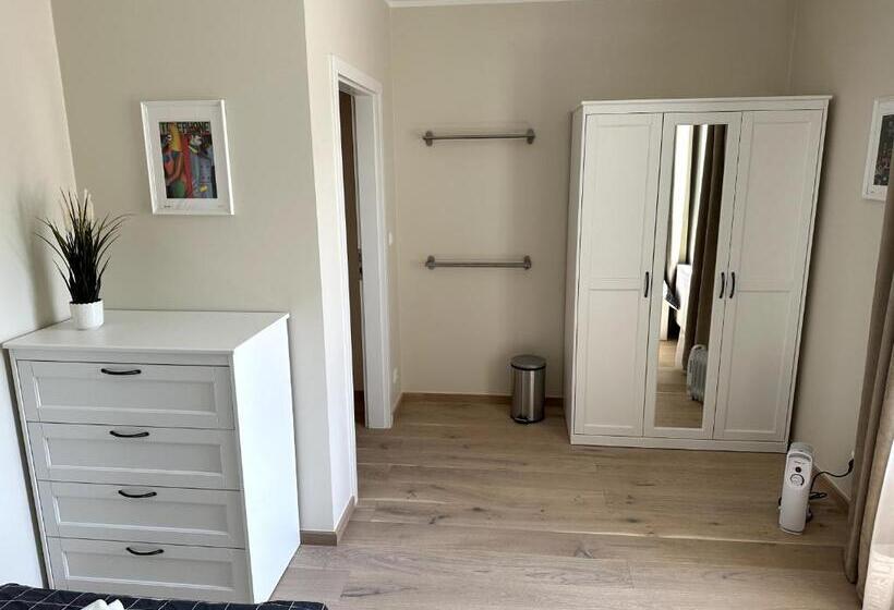 ユースホステル Deluxe Double Rooms Helfant Luxembourg