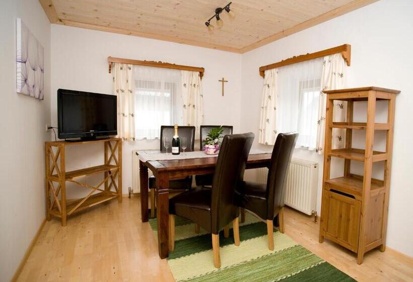 ベッドアンドブレックファースト Gästehaus Kasbichler