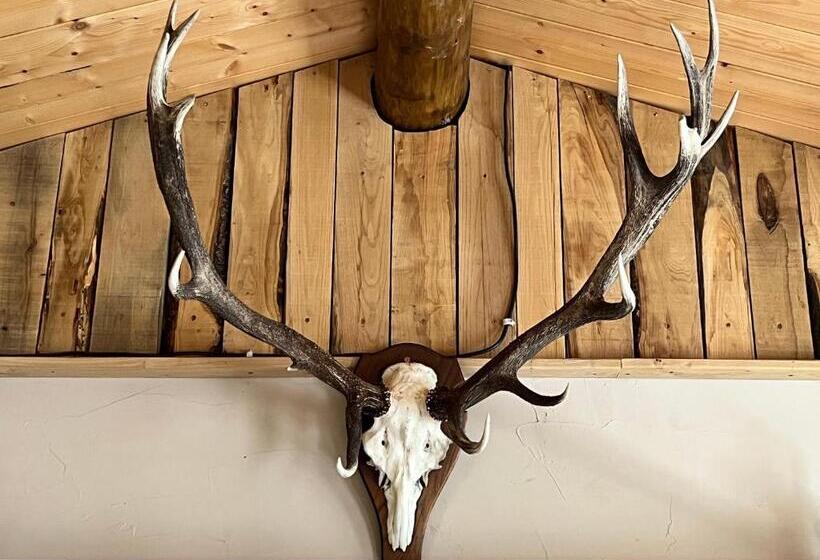 ベッドアンドブレックファースト Les Magnels