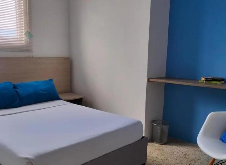 تختخواب و صبحانه Zivá Hostal