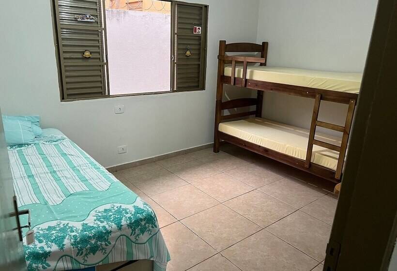Hostel Jotaaa F