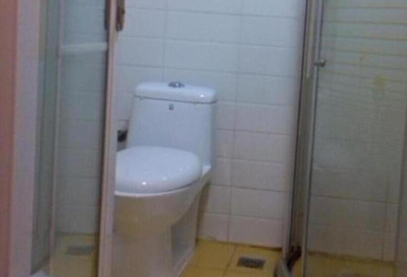 هتل 7 Days Inn Chongqing Bishan Yingjia Tianxia Commercial Pedestrian Street
